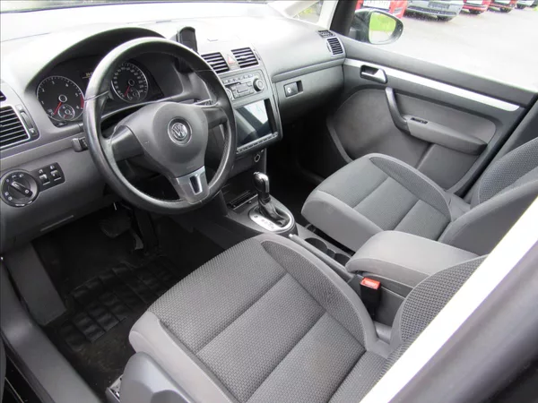 Volkswagen Touran 2,0 TDI 103kW DSG - foto 9