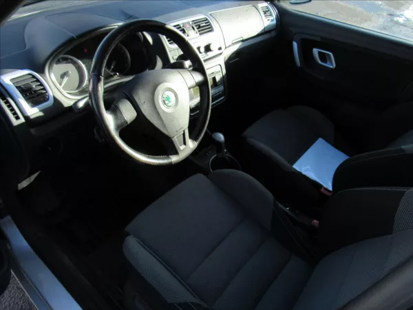 Škoda Fabia 1,2 HTP 51kW Combi - foto 9