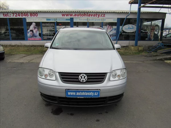 Volkswagen Touran 1,6 MPi 75kW - foto 2