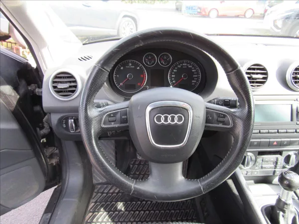 Audi A3 1,9 TDi 77 KW - foto 12