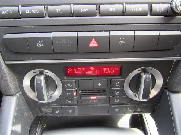 Audi A3 1,9 TDi 77 KW - foto 17
