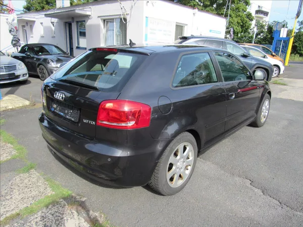 Audi A3 1,9 TDi 77 KW - foto 6