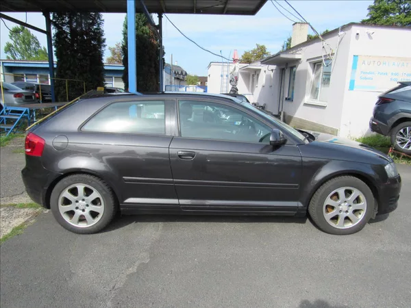 Audi A3 1,9 TDi 77 KW - foto 8