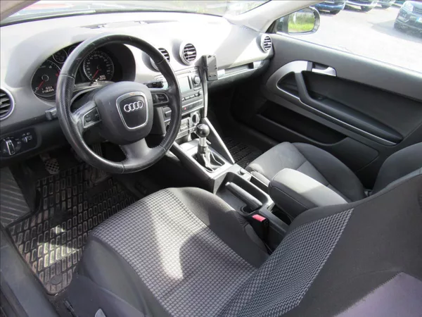 Audi A3 1,9 TDi 77 KW - foto 9