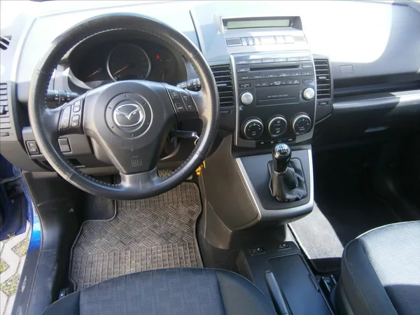Mazda 5 2,0 D 81 KW - foto 9