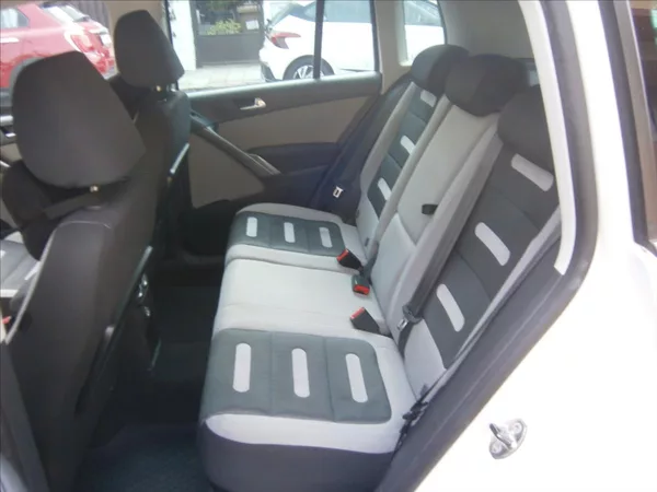 Volkswagen Tiguan 2,0 TDI 4 MOTION 125 KW - foto 10