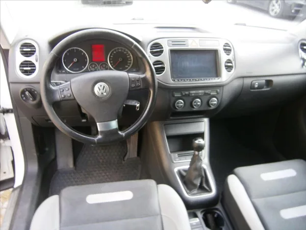 Volkswagen Tiguan 2,0 TDI 4 MOTION 125 KW - foto 11