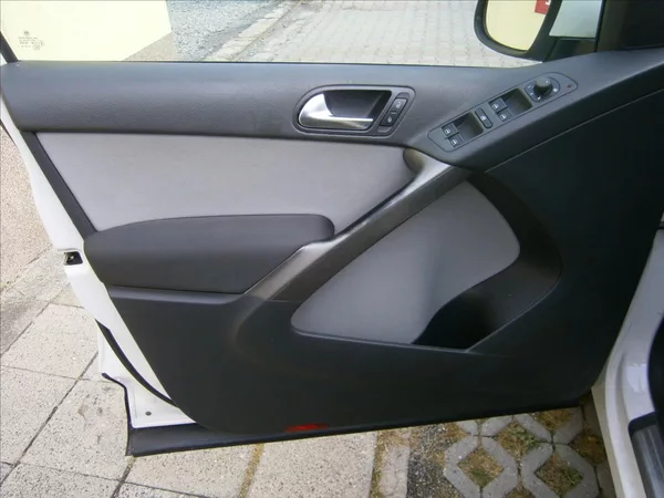 Volkswagen Tiguan 2,0 TDI 4 MOTION 125 KW - foto 13