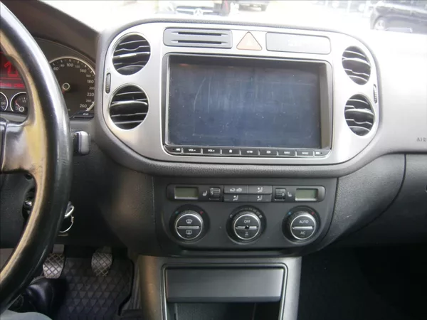 Volkswagen Tiguan 2,0 TDI 4 MOTION 125 KW - foto 15