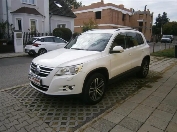 Volkswagen Tiguan 2,0 TDI 4 MOTION 125 KW - foto 3