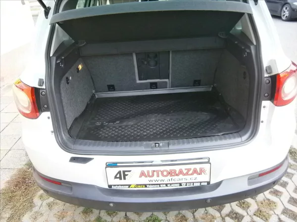 Volkswagen Tiguan 2,0 TDI 4 MOTION 125 KW - foto 7