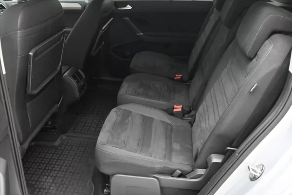 Volkswagen Touran 1,6 TDI 85kW Navi Senzory - foto 14
