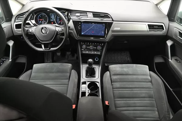 Volkswagen Touran 1,6 TDI 85kW Navi Senzory - foto 15