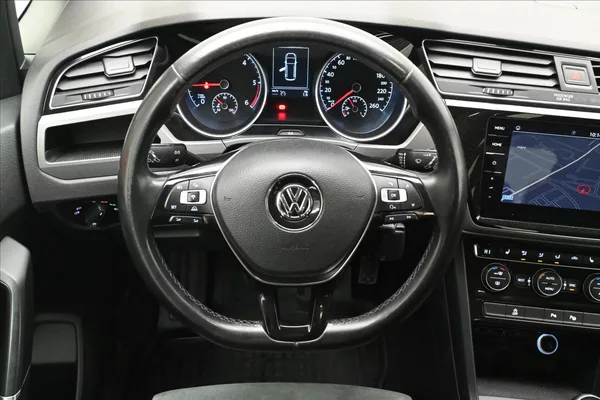 Volkswagen Touran 1,6 TDI 85kW Navi Senzory - foto 18