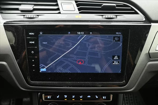 Volkswagen Touran 1,6 TDI 85kW Navi Senzory - foto 19