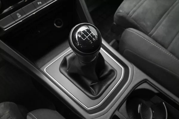 Volkswagen Touran 1,6 TDI 85kW Navi Senzory - foto 22
