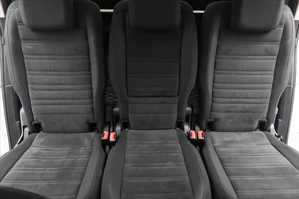 Volkswagen Touran 1,6 TDI 85kW Navi Senzory - foto 27