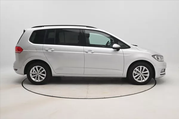 Volkswagen Touran 1,6 TDI 85kW Navi Senzory - foto 4