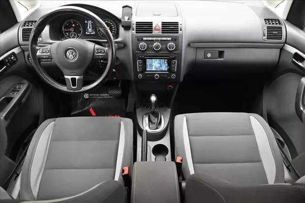 Volkswagen Touran 2,0 TDI 103kW DSG 7 míst Nová - foto 16