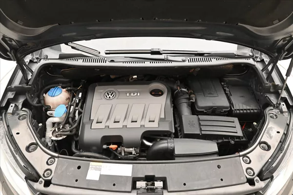 Volkswagen Touran 2,0 TDI 103kW DSG 7 míst Nová - foto 9