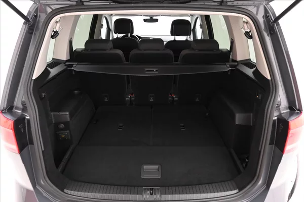 Volkswagen Touran 2,0 TDI 110KW DSG 7míst Záruka - foto 11