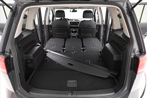Volkswagen Touran 2,0 TDI 110KW DSG 7míst Záruka - foto 12