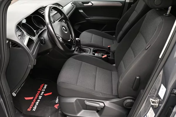 Volkswagen Touran 2,0 TDI 110KW DSG 7míst Záruka - foto 14