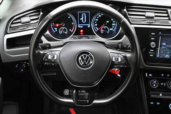 Volkswagen Touran 2,0 TDI 110KW DSG 7míst Záruka - foto 19