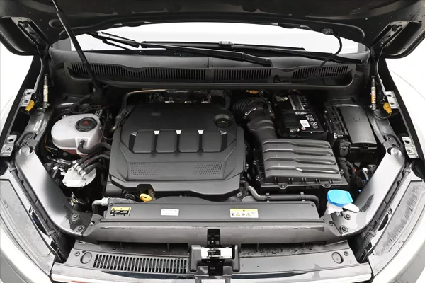 Volkswagen Touran 2,0 TDI 110KW DSG 7míst Záruka - foto 9