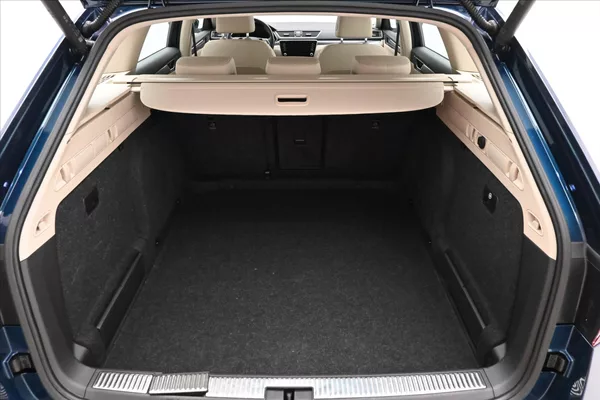 Škoda Superb 2,0 TDI 110 kW DSG Style Záruk - foto 10
