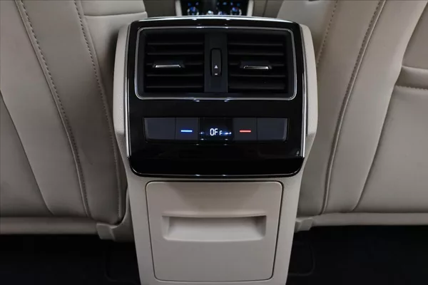 Škoda Superb 2,0 TDI 110 kW DSG Style Záruk - foto 22