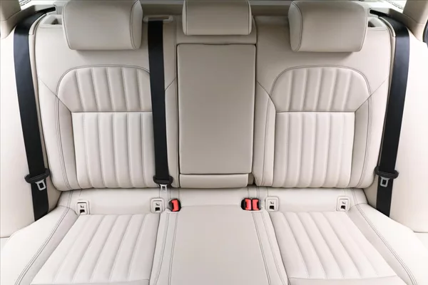 Škoda Superb 2,0 TDI 110 kW DSG Style Záruk - foto 29