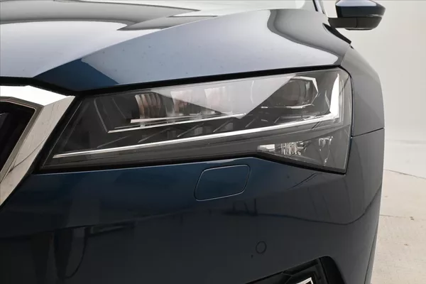 Škoda Superb 2,0 TDI 110 kW DSG Style Záruk - foto 31