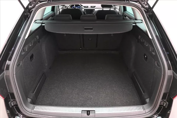 Škoda Superb 2,0 TDI 110kW DSG Clever Záruk - foto 10