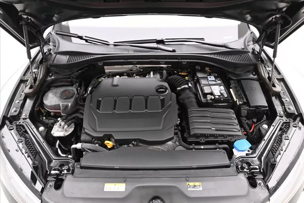 Škoda Superb 2,0 TDI 110kW DSG Clever Záruk - foto 9