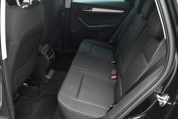 Škoda Karoq 2,0 TDI 85kW DSG Ambition Záru - foto 14