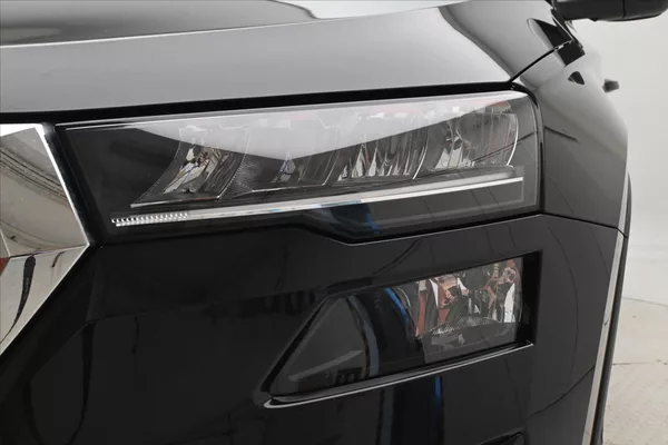 Škoda Karoq 2,0 TDI 85kW DSG Ambition Záru - foto 29