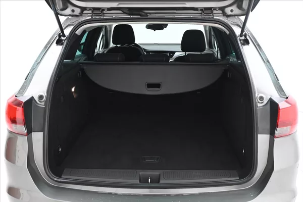 Opel Astra 1,5 CDTi 90 kW Park. Kamera Zá - foto 10