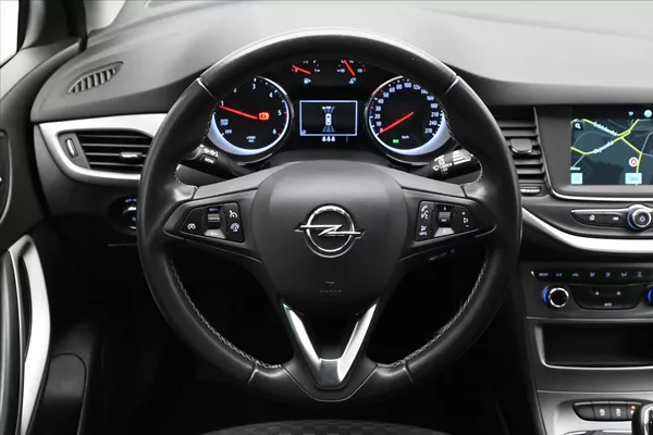 Opel Astra 1,5 CDTi 90 kW Park. Kamera Zá - foto 18
