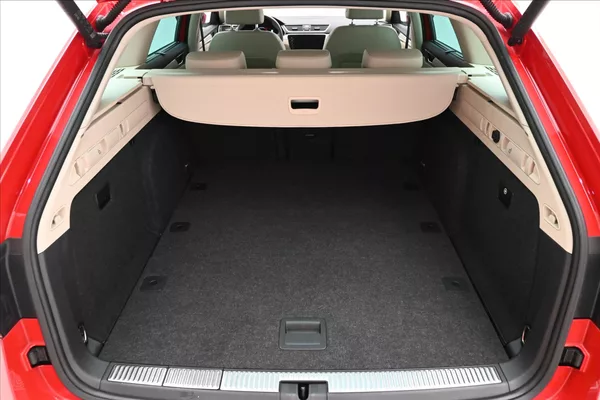 Škoda Superb 2,0 TDI 147 kW L&K DSG Záruka - foto 10