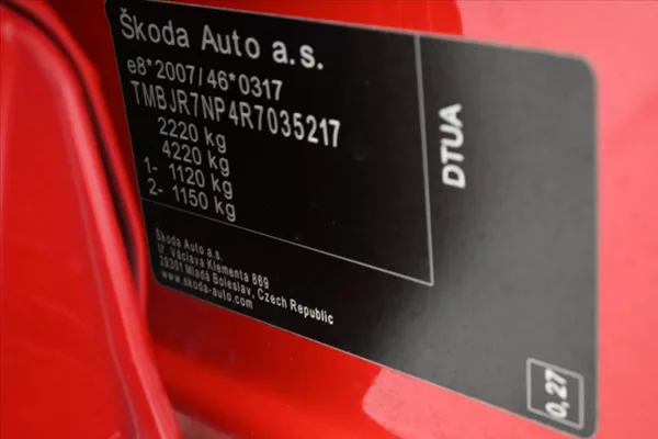 Škoda Superb 2,0 TDI 147 kW L&K DSG Záruka - foto 12