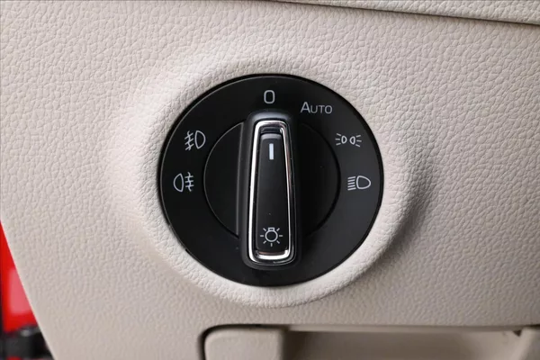 Škoda Superb 2,0 TDI 147 kW L&K DSG Záruka - foto 27