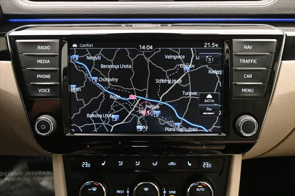 Škoda Superb 2,0 TDI 140 kW DSG L&K Záruka - foto 20