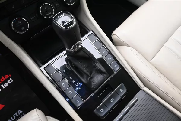 Škoda Superb 2,0 TDI 140 kW DSG L&K Záruka - foto 23