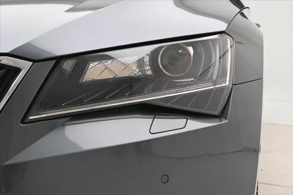 Škoda Superb 2,0 TDI 140 kW DSG L&K Záruka - foto 30