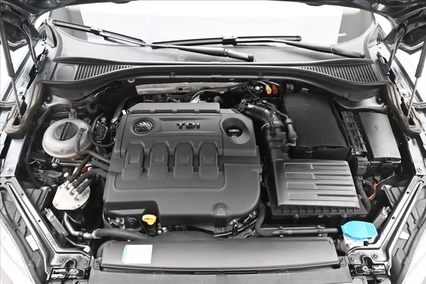 Škoda Superb 2,0 TDI 140 kW DSG L&K Záruka - foto 9