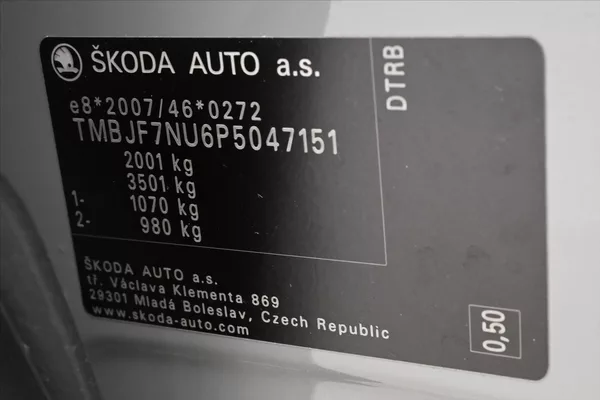 Škoda Karoq 2,0 TDI 85kW DSG Ambition Záru - foto 12