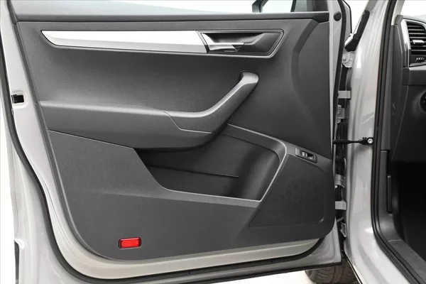 Škoda Karoq 2,0 TDI 85kW DSG Ambition Záru - foto 24