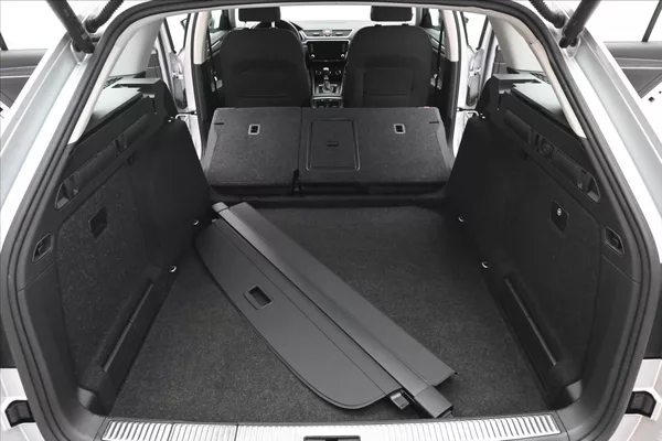 Škoda Superb 2,0 TDI 110 kW DSG Style Záruk - foto 11