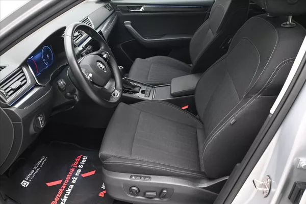 Škoda Superb 2,0 TDI 110 kW DSG Style Záruk - foto 13